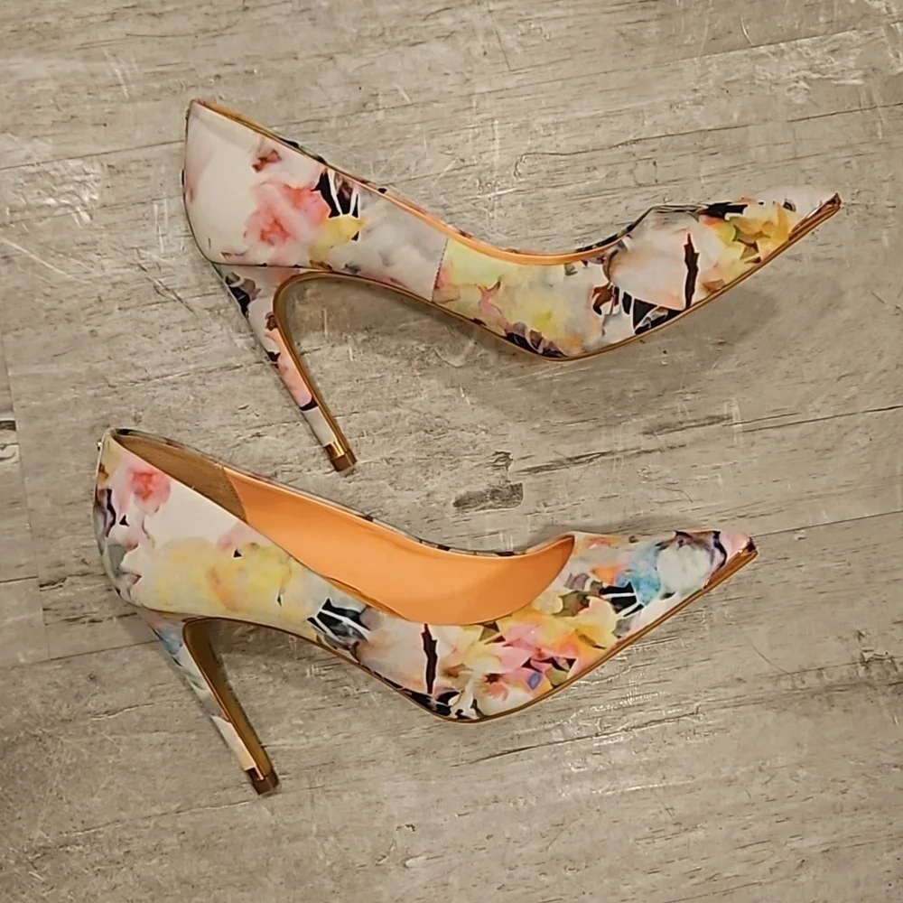 💕TED BAKER💕 Luceey Satin Pumps ~ Watercolor Abstract Floral Print 41